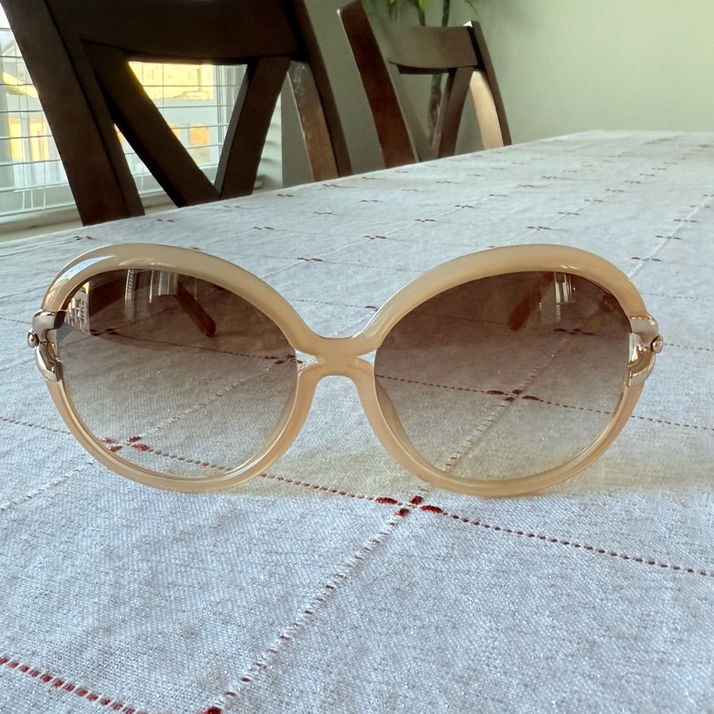 Oversized Designer Sunglasses Chloé CE636S Luxury Eyewear in Nude Color - Picture 7 of 8